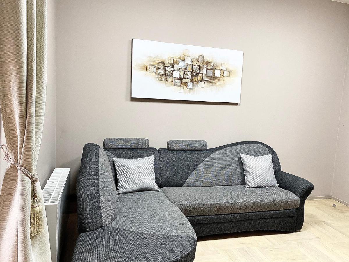 Exclusive Apartment + Best Located Praha Bagian luar foto