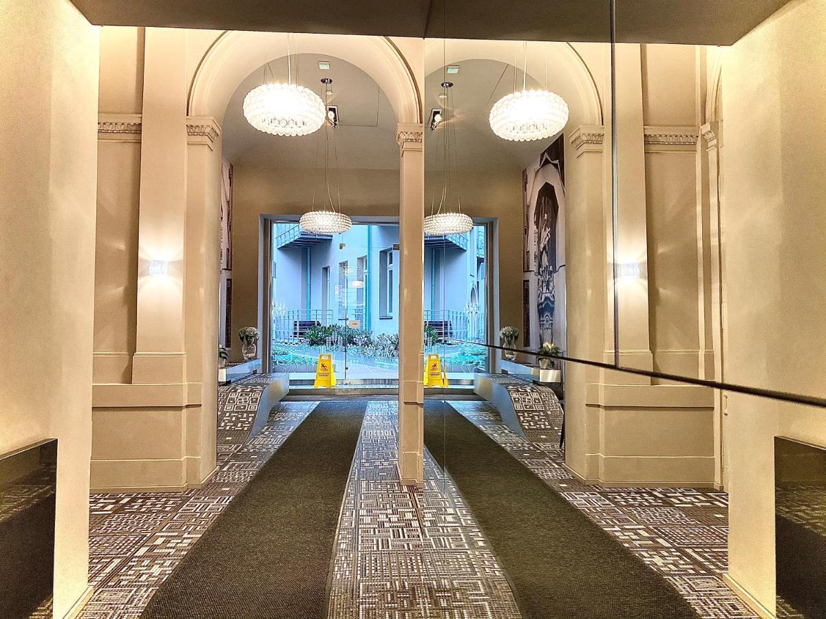 Exclusive Apartment + Best Located Praha Bagian luar foto