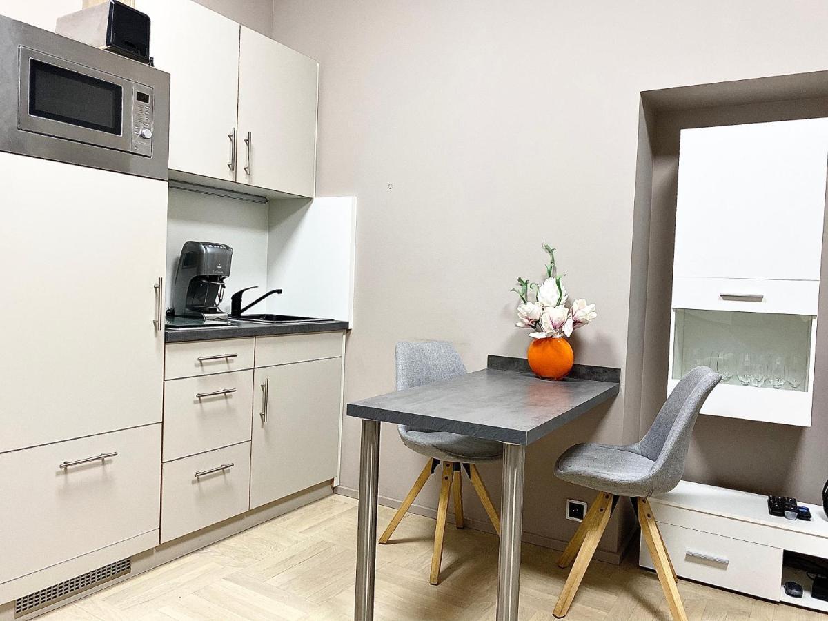 Exclusive Apartment + Best Located Praha Bagian luar foto